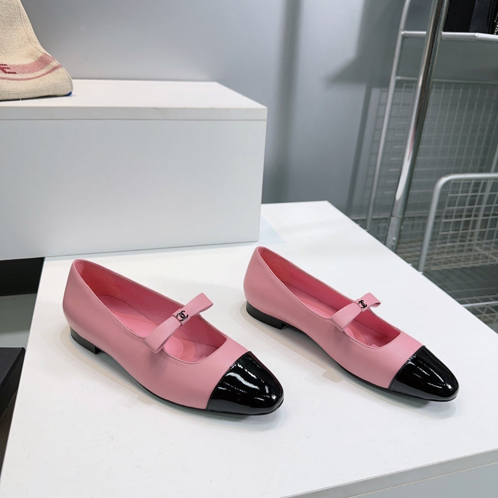 CHANEL FLAT MARY JANE SHOES 25S IN PINK LAMBSKIN MIX BLACK GLOSSY WITH BOW