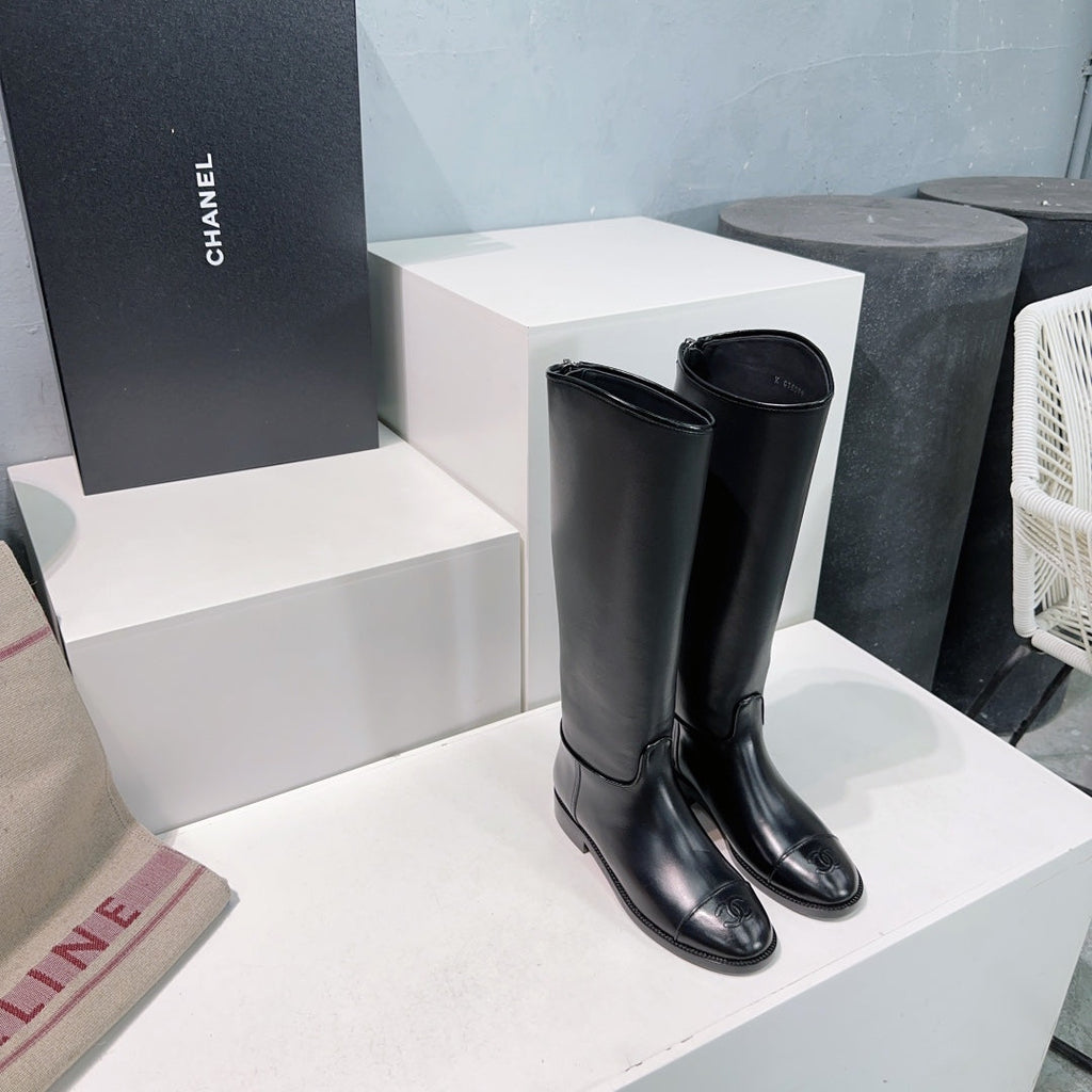 CHANEL KNEE-HIGH ZIPPER BOOTS 25S 25 MM IN BLACK LAMBSKIN