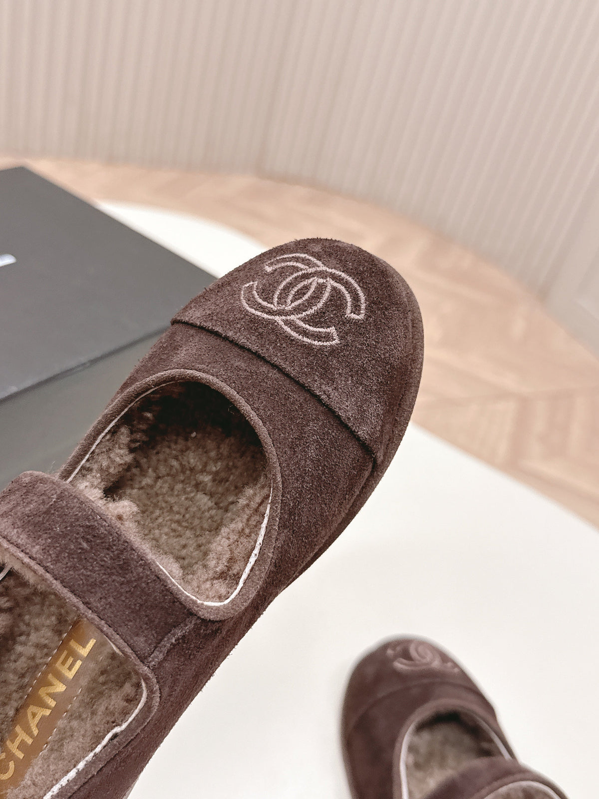 CHANEL FLAT MARY JANE SHOES 25S IN DARK BROWN VELVET