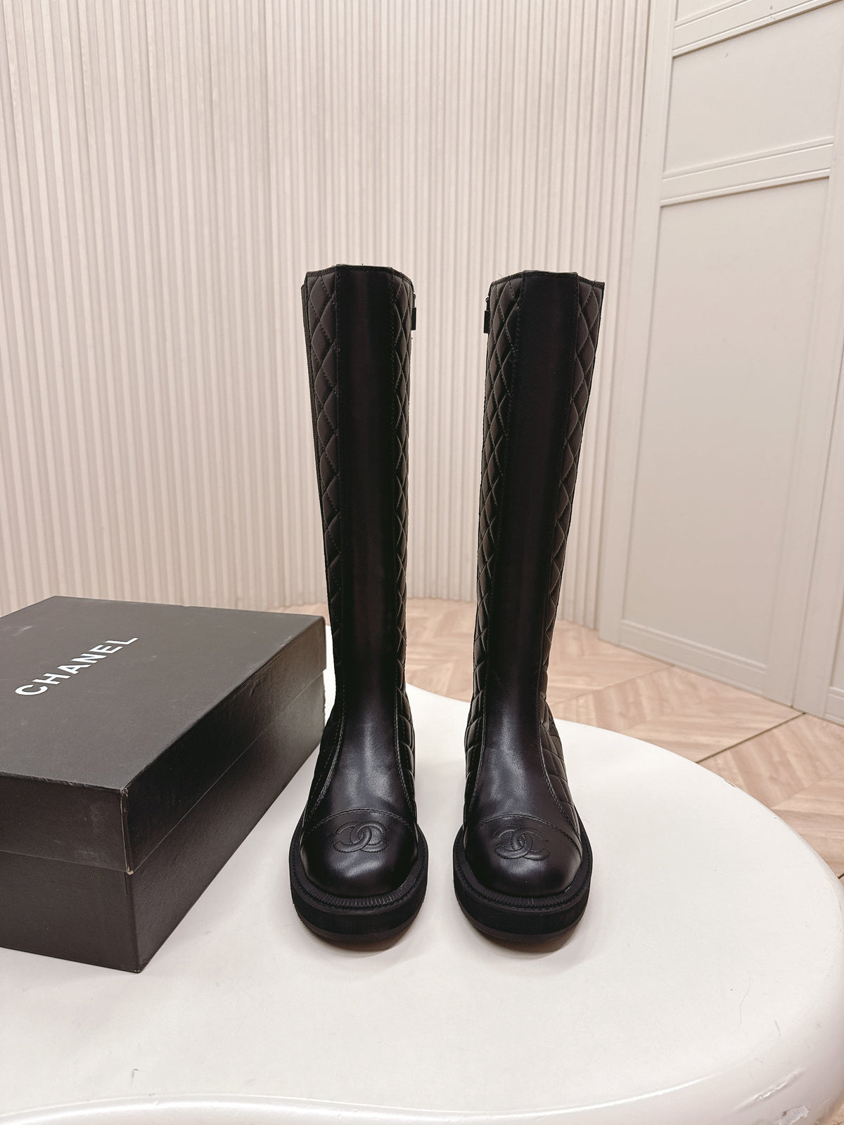 CHANEL KNEE-HIGH BOOTS 25S IN BLACK LAMBSKIN
