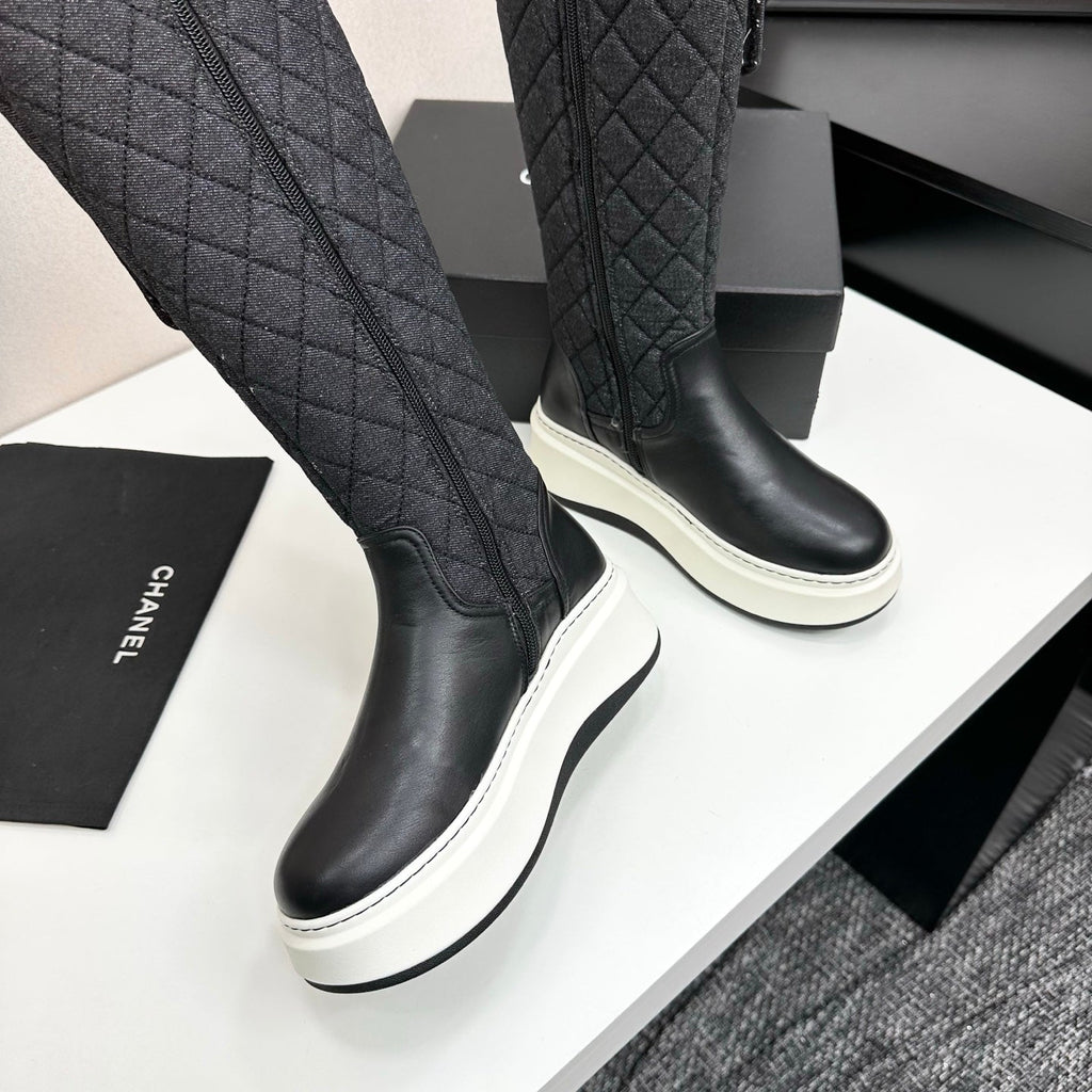 CHANEL 25S WEDGE KNEE-HIGH BOOTS IN BLACK CALFSKIN AND DENIM